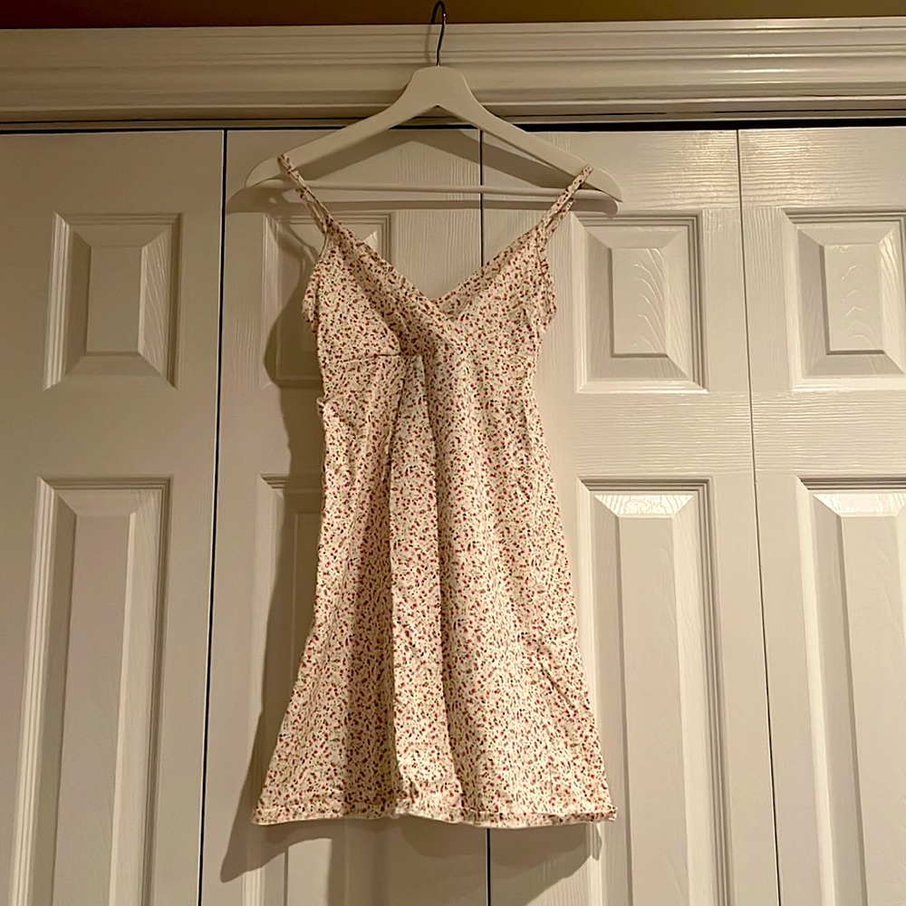 Brandy Melville One Size Florist Dress